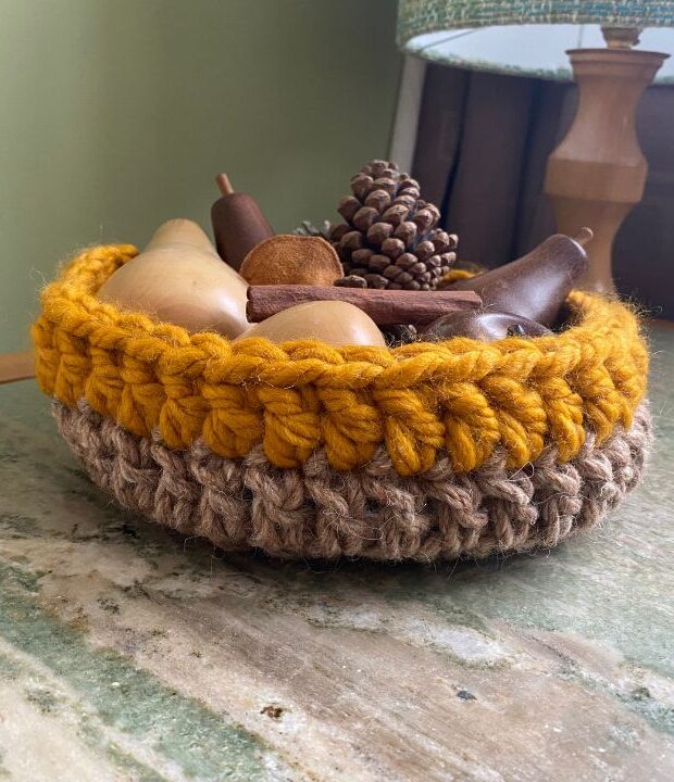 Eco friendly rope bowl made with upcycled wool and acrylic yarn. A versatile decorative bowl perfect as a fruit bowl. Hand crocheted by Neith Textiles for you