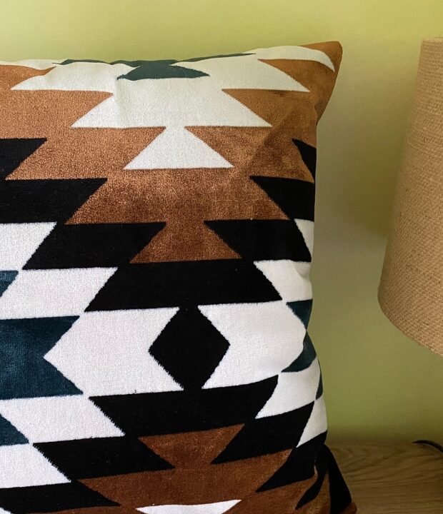 Experience The Comfort Of This Luxury Kilim Cushion Covers Made From Soft Velvet. Handmade By Us. Add Comfort & Style To Your Home With A Velvet Kilim Cushion.